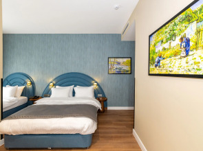 Nenessa Airport Hotel