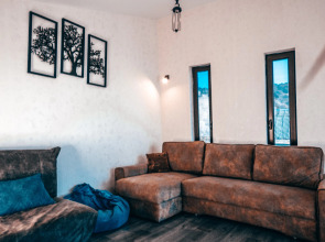 Гостевой дом Барни с горячим бассейном и видом на закат