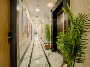 Bulton Hotel Airport