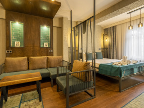 Апарт-отель  Cube Suites