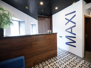 Отель MAXI