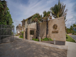 Прекрасные апартаменты с бассейном в Laguna Phuket