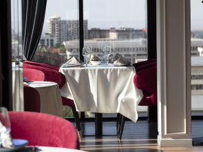 Orient Hotel Bishkek (Ориент отель Бишкек)