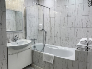 Апартаменты Light Apartment