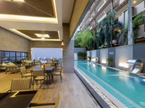 Отель Woovo Phuket Patong