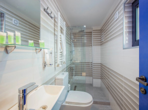 Отель Central Gate Tbilisi Boutique Hotel