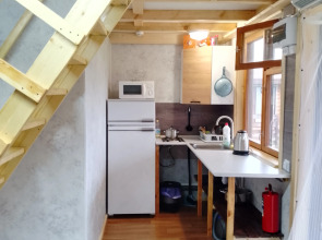 Гостевой дом Лубяной домик с видом на озеро