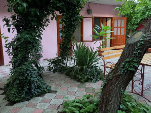 Гостевой Дом Дом в Розах