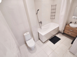 Апартаменты Трехкомнатная Квартира Люкс в Центре Омска