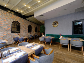 Отель Mai İnci