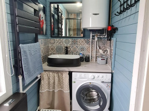 Частный Дом с Красным Залом