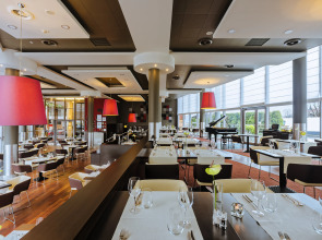 Отель Qubus Krakow