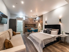 Апартаменты с Ванной у Окна