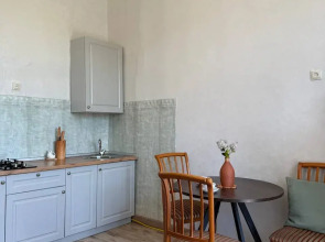 Апартаменты Сталинка на Первой Линии