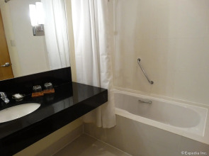 Отель City Garden Suites Manila