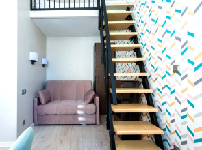 Апартаменты около площади Восстания