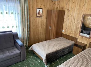 Отель Старый клён