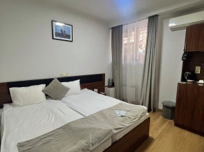 Отель Mashtots Hotel