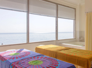 Отель Bondalem Beach Club