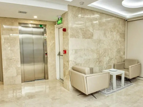 Отель Flori̇na