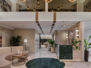 Отель Delita City