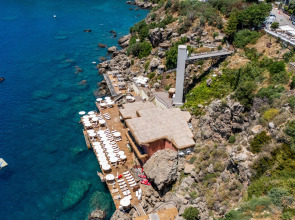 La Boutique Hotel & Suites (Adult Only 16+)