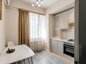 Апартаменты «Оливия» Ирины Савельевой - В парке у долины роз и красного солнышка