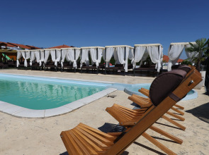 Отель Alexander Resort