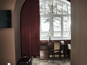 Отель Империал