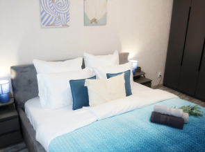 Квартира NiceAparts Евротрешка на Бурмакинской 7