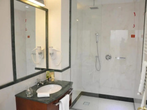 Отель International Iasi