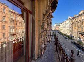 Апартаменты с балконом в самом центре города