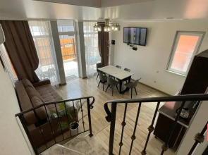 Частный дом Pink House 1