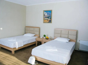 Отель WoodHouse