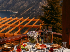 Отель Yediburunlar Lighthouse Boutique & Restaurant