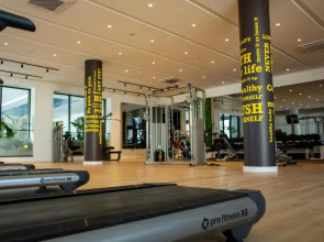 Отель Courtyard Long Beach Holiday Resort