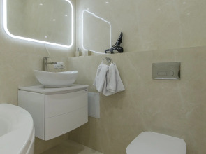 Апартаменты 4 комнатная на заливе