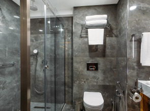 Отель Marjan Plaza