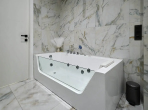 Апартаменты Sky City Moscow 80 этаж Вид на МГУ, Лужники, Парк победы, Воробьевы горы! Уникальный вид!