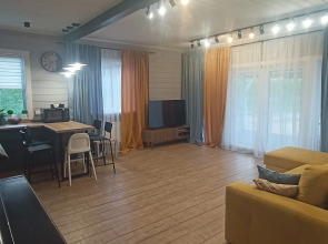 Частный дом на Барской 15