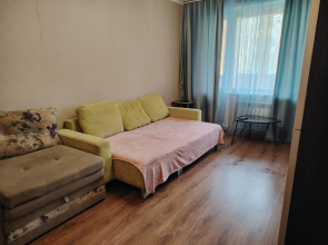 Квартира Трехкомнатная на Коммунистическом 35