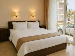 Квартира для 4х гостей в минуте от моря с оборудованной кухонной зоной и просторным душем