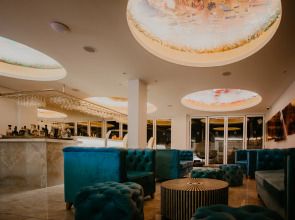 Отель Napa Suites