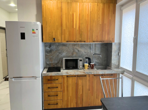 Апартаменты Актер House