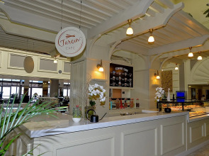 Merit Park Hotel & Casino