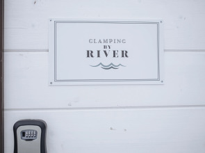 Частный дом Glamping by river