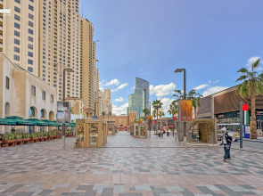 Апартаменты Bnbmehomes Marina Gem 5 min walk to Flying Cup - 2503