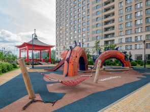 Апартаменты на Краснолесья 10/3