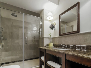 Отель Nobil Luxury