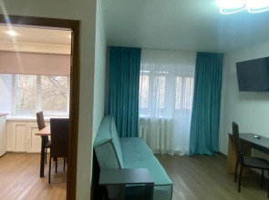 Квартира Делюкс с кухней на Сурикова 4